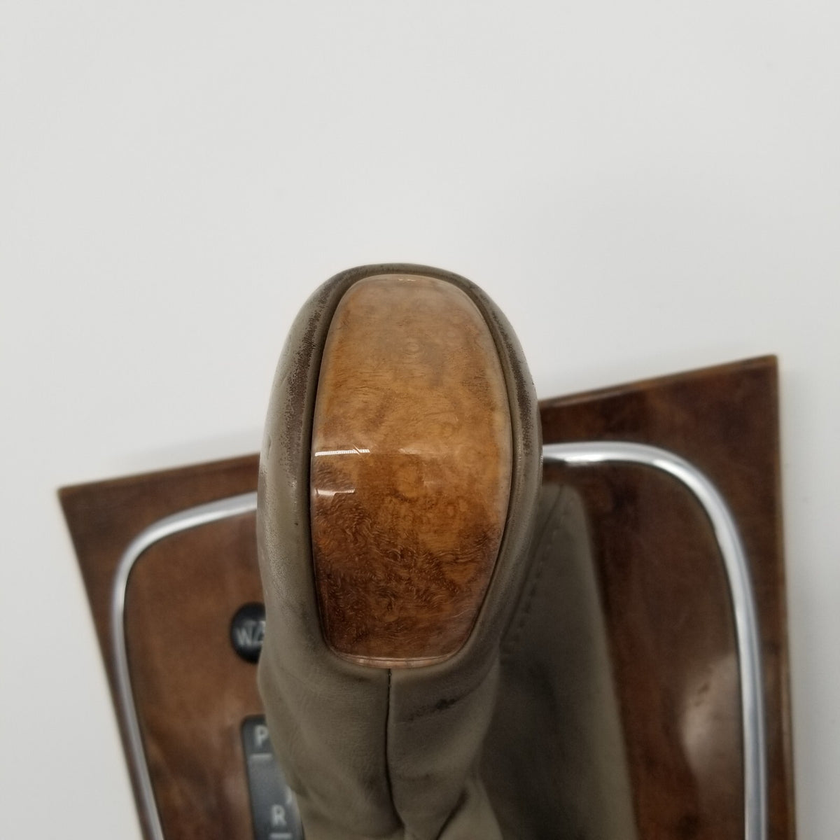 2007 2008 2009 Mercedes W211 E550 Shift Shifter Knob Boot Cover Bezel Trim OEM