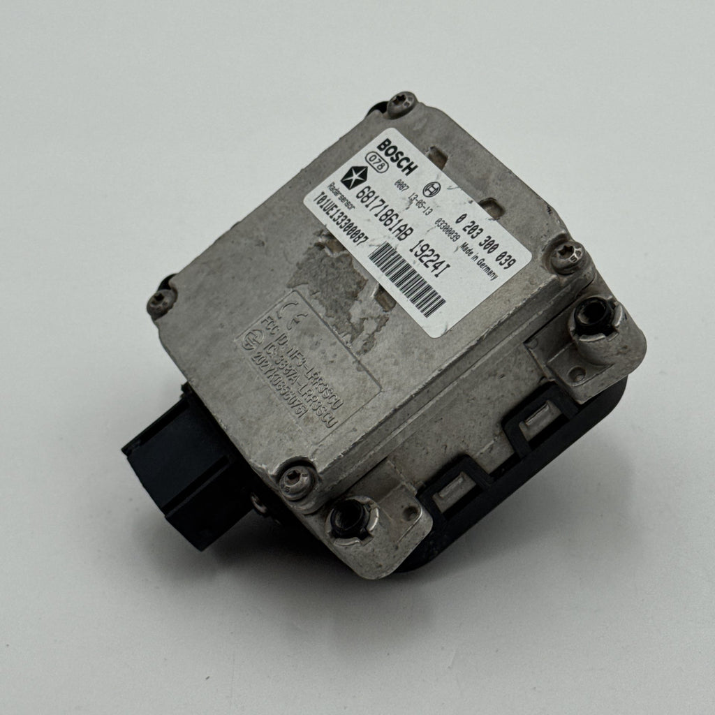 2011 - 2014 Chrysler 300 Cruise Control Distance Radar Sensor 68171861AB