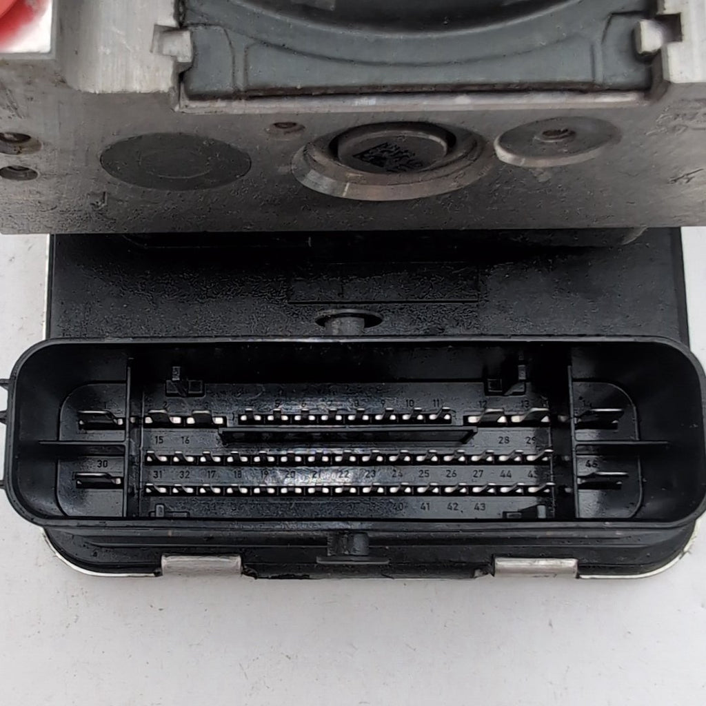2018 2019 Chevrolet Equinox 2.0L ABS Anti Lock Brake Pump 84414760