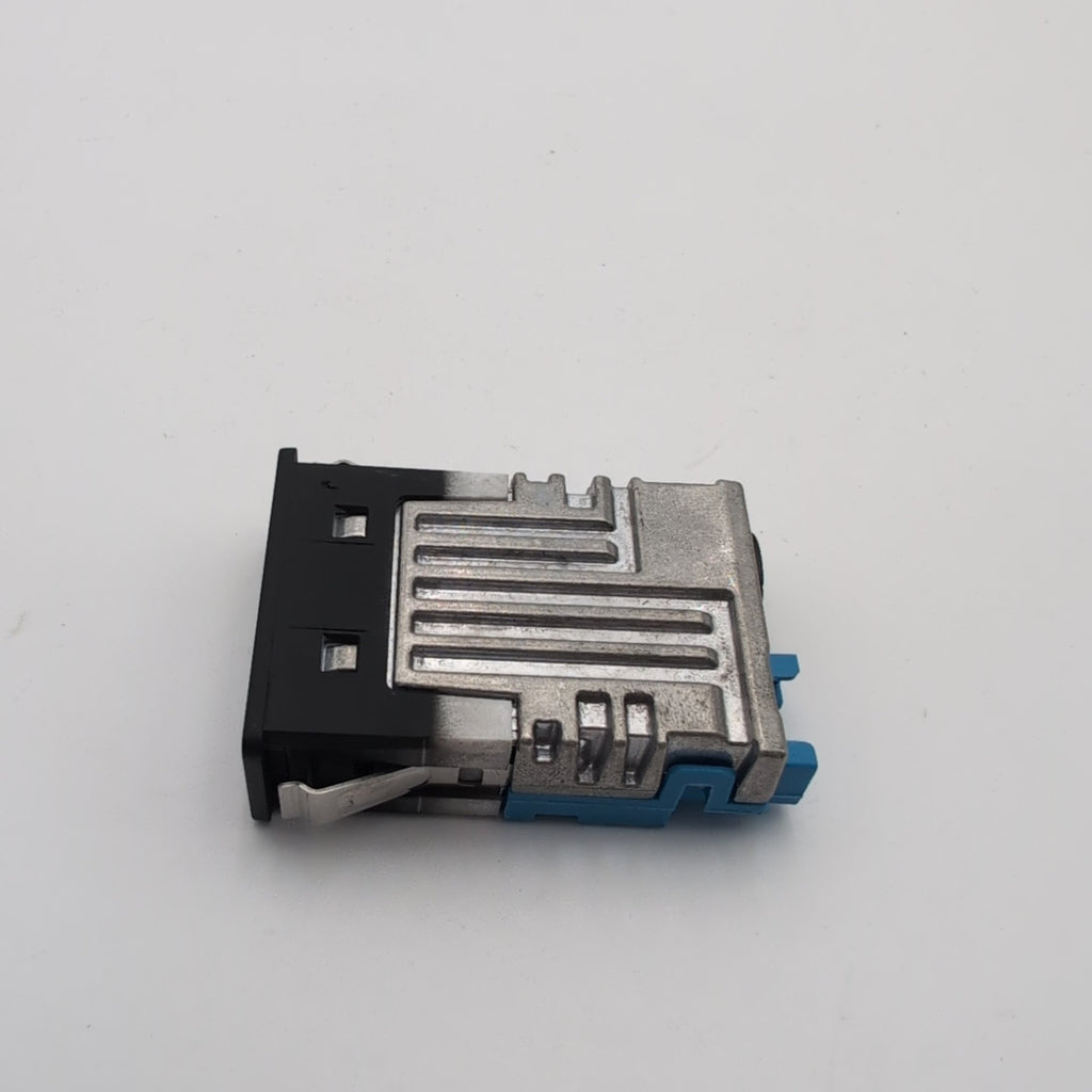 2019 - 2024 BMW 3 4 5 X3 X4 X5 X6 Rear Center Single USB Port Socket 8711939
