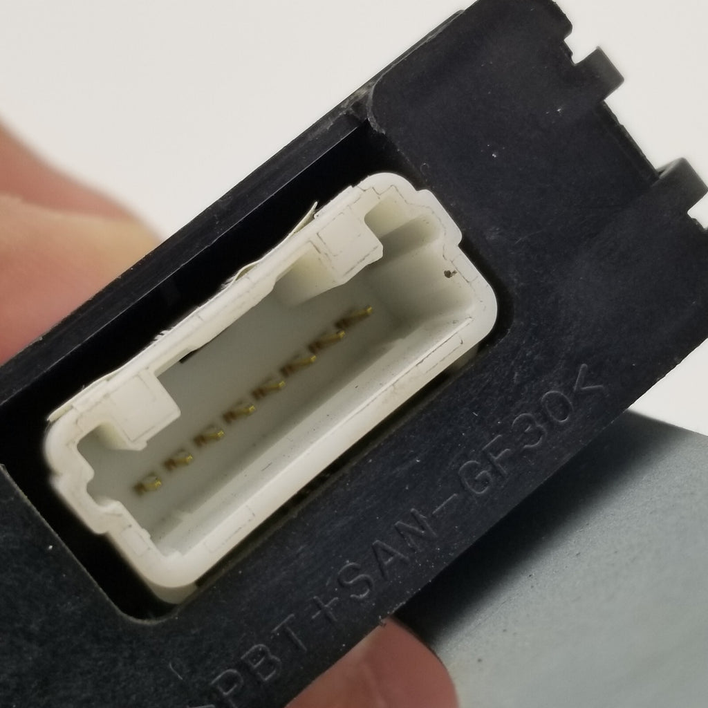 2004- 2009 Toyota Prius Front Door Oscillator Control Module 89991-47010