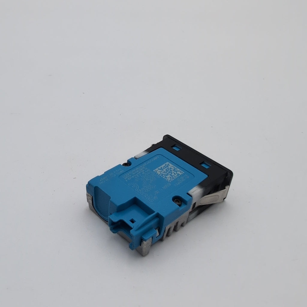 2019 - 2026 BMW G20 G21 G22 G26 G15 G30 G42 X3 Single USB Socket Port 5B51C70