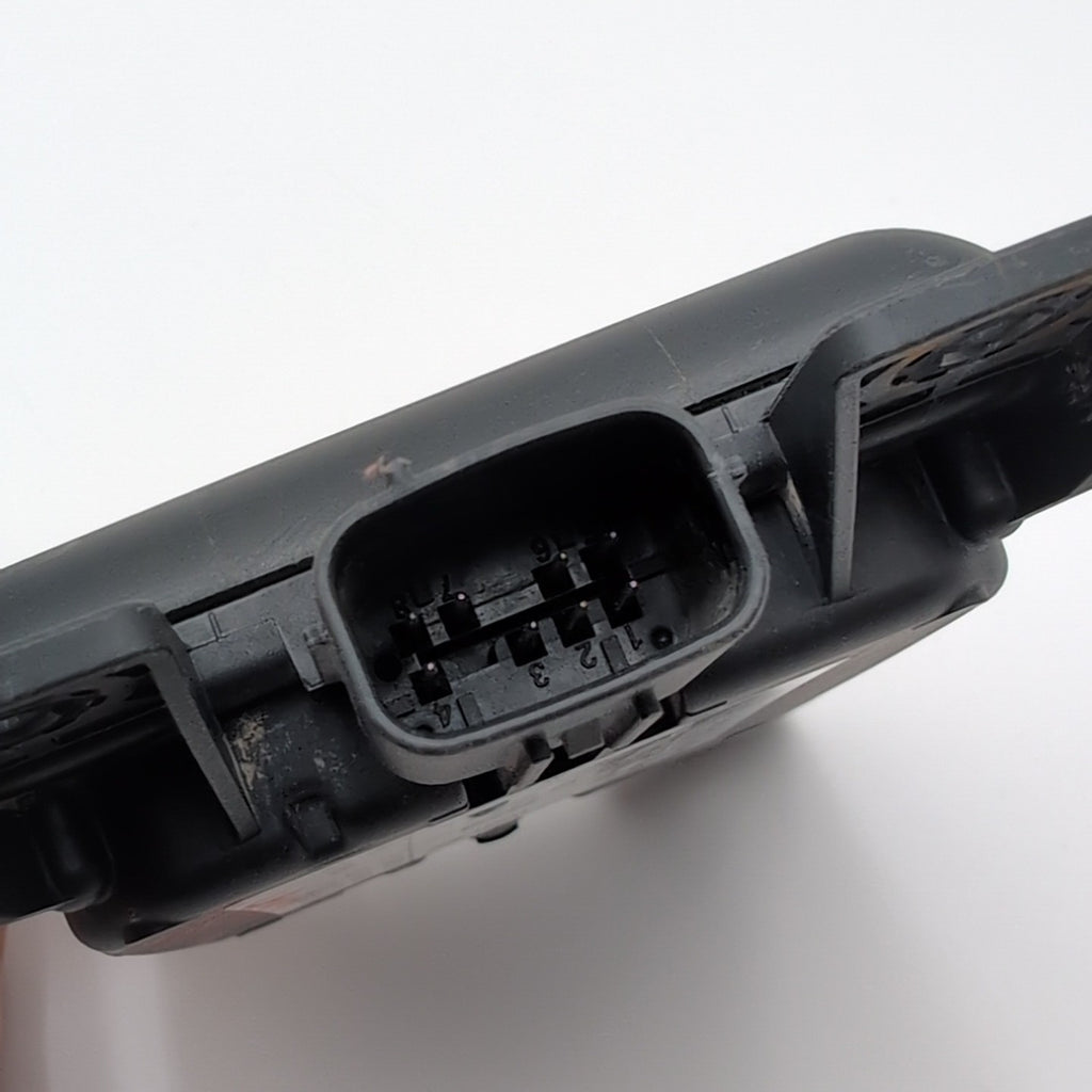 2017 2018 Hyundai Elantra Driver BLIND SPOT LH Quarter Panel 95811-F2200