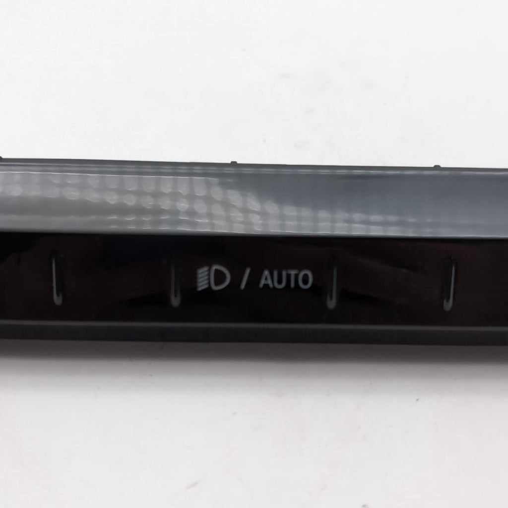 2024 - 2026 BMW i5 530i G60 Front Left Driver Light Control Climate Touch Panel