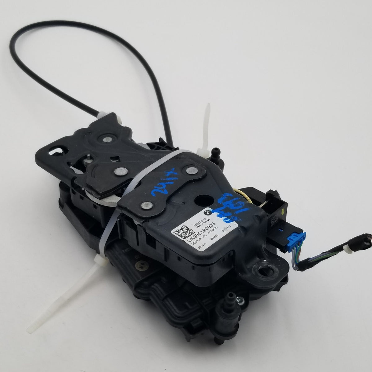 2022 2023 2024 BMW iX I20 Trunk Lid Lock Latch Actuator Assembly 7954137 9851909