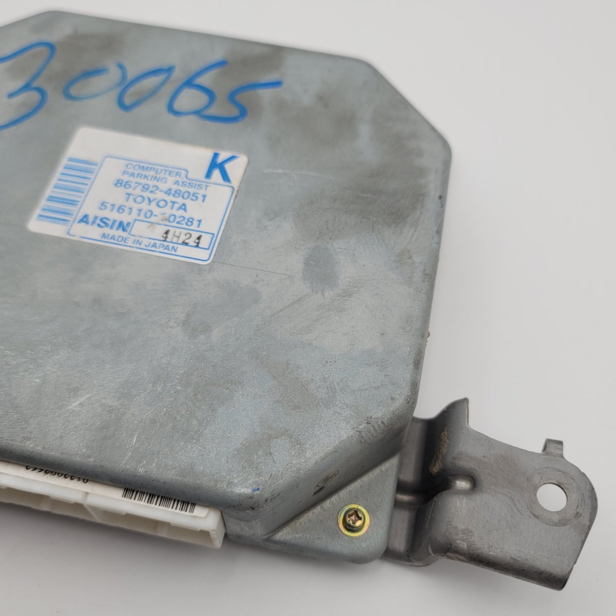 2004 2005 2006 Lexus RX330 Parking Assist Computer Control Module 86792-48051