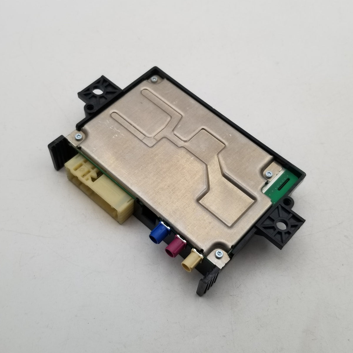 2016- 2019 MERCEDES W213 S E GLE GLC SLC COMMUNICATION CONTROL UNIT A2139004715