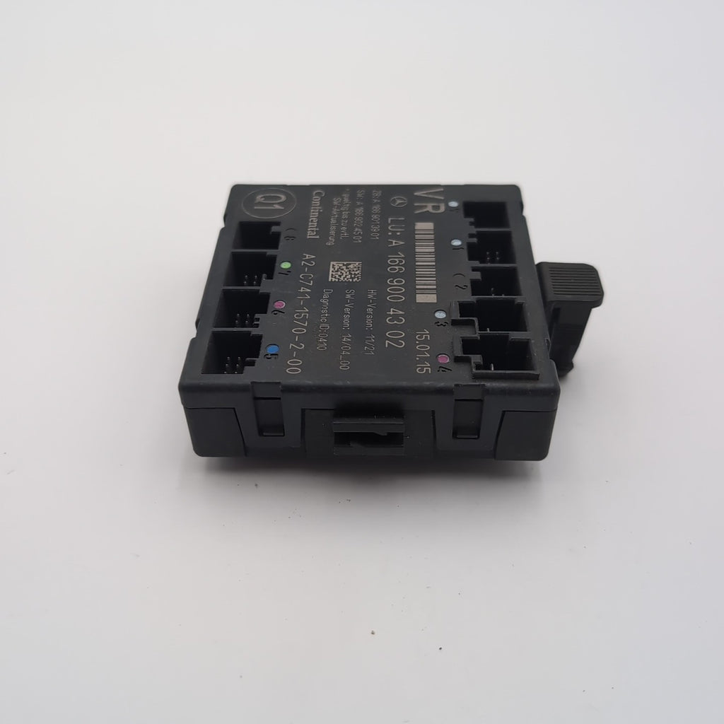 2015 Mercedes GLA250 Front Right Passenger Side Door Control Module A1669004302