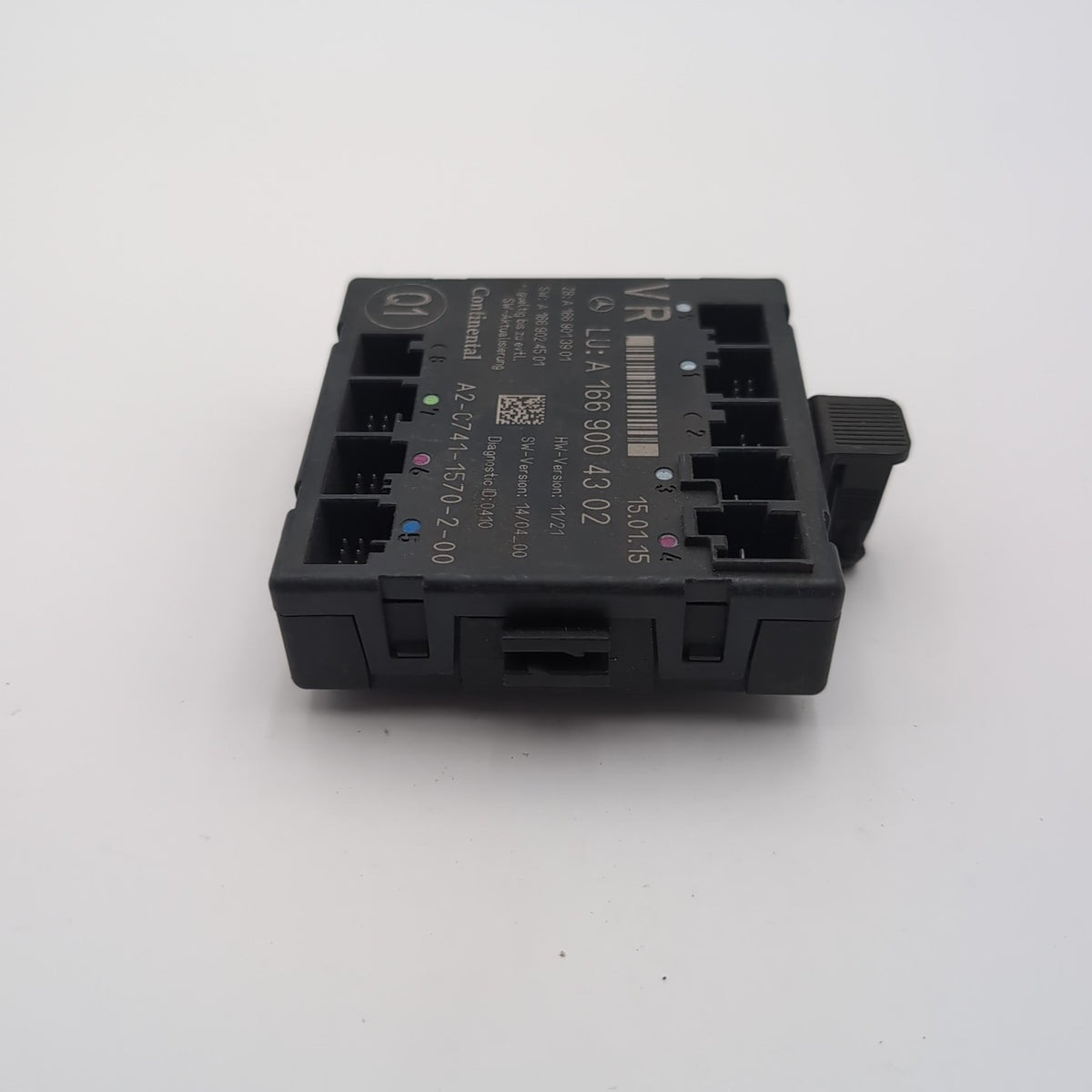 2015 Mercedes GLA250 Front Right Passenger Side Door Control Module A1669004302