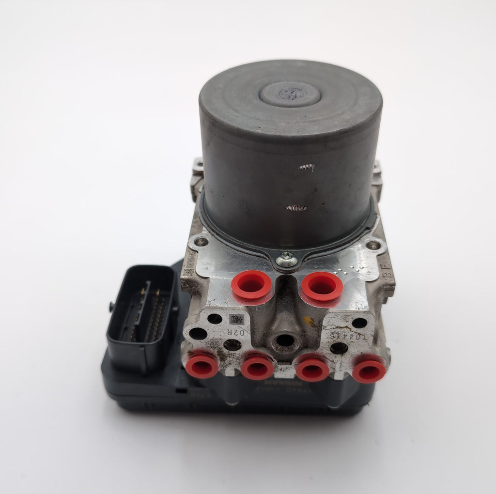 2014 2015 Infiniti Q50 3.7L ABS Anti Lock Brake Pump Control Unit 476604GB1A