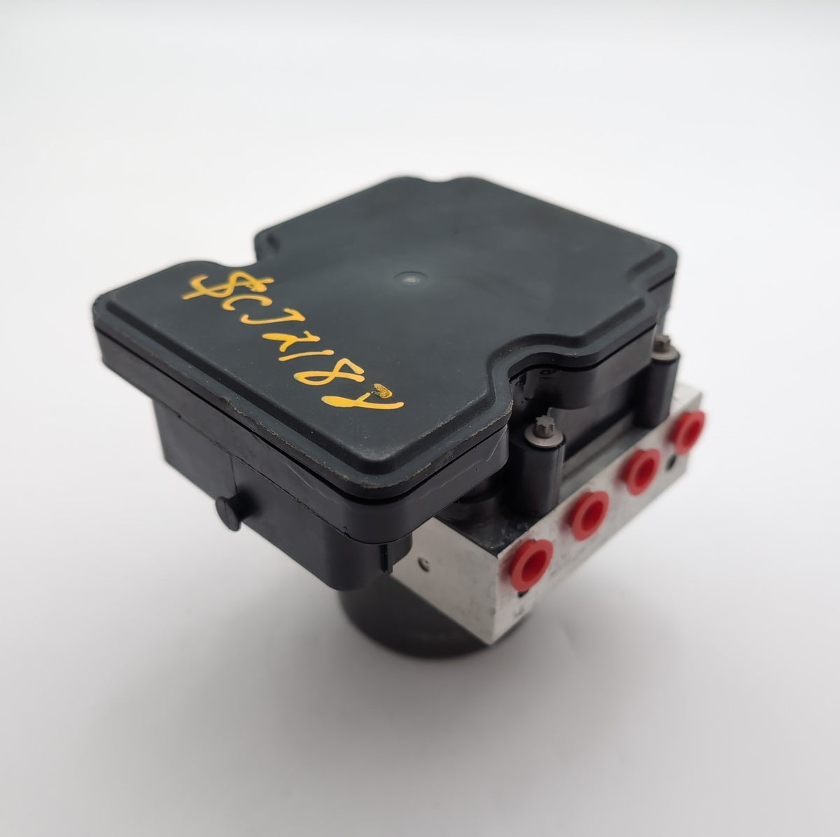 2018 2019 2020 Toyota Camry ABS Anti Lock Brake Pump Control Unit 44540-06290