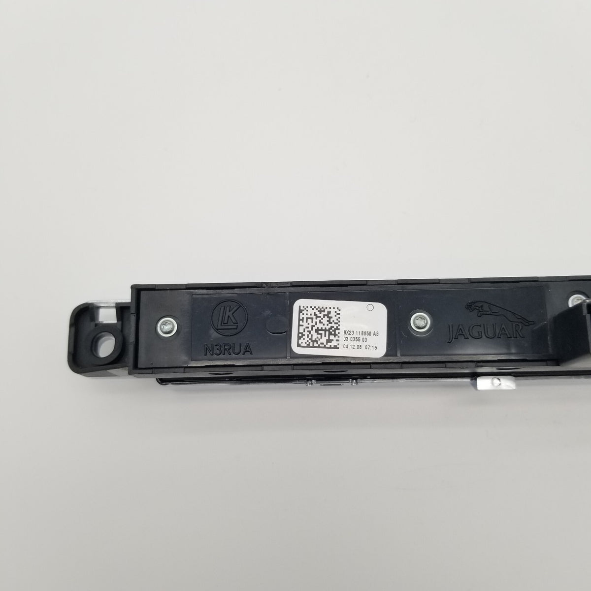 09-11 Jaguar X250 XF Emergency Hazard Door Lock Unlock Switch 8X2311B650AB OEM