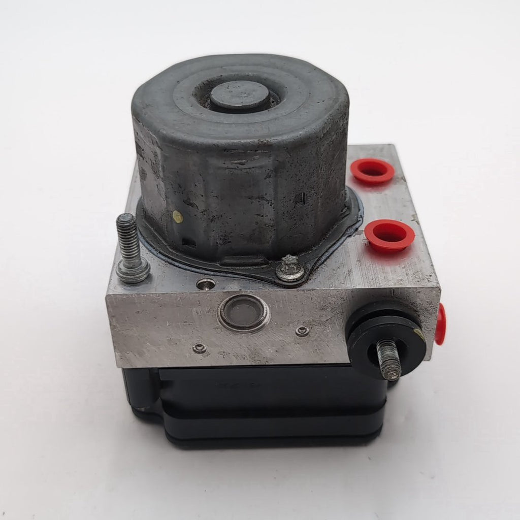 2021 2022 2023 Nissan Kicks 1.6L ABS Anti Lock Brake Pump Control 476605R00A