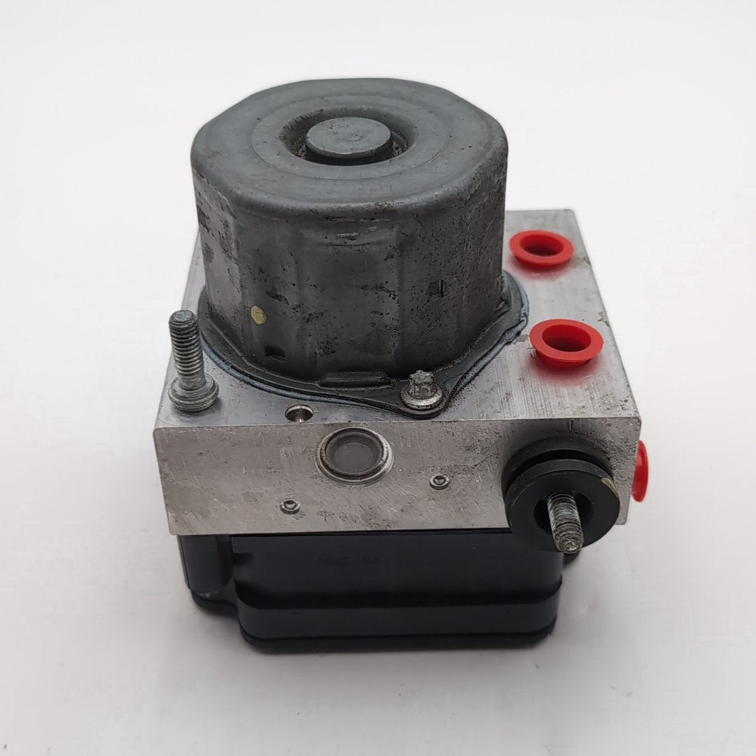 2021 2022 2023 Nissan Kicks 1.6L ABS Anti Lock Brake Pump Control 476605R00A