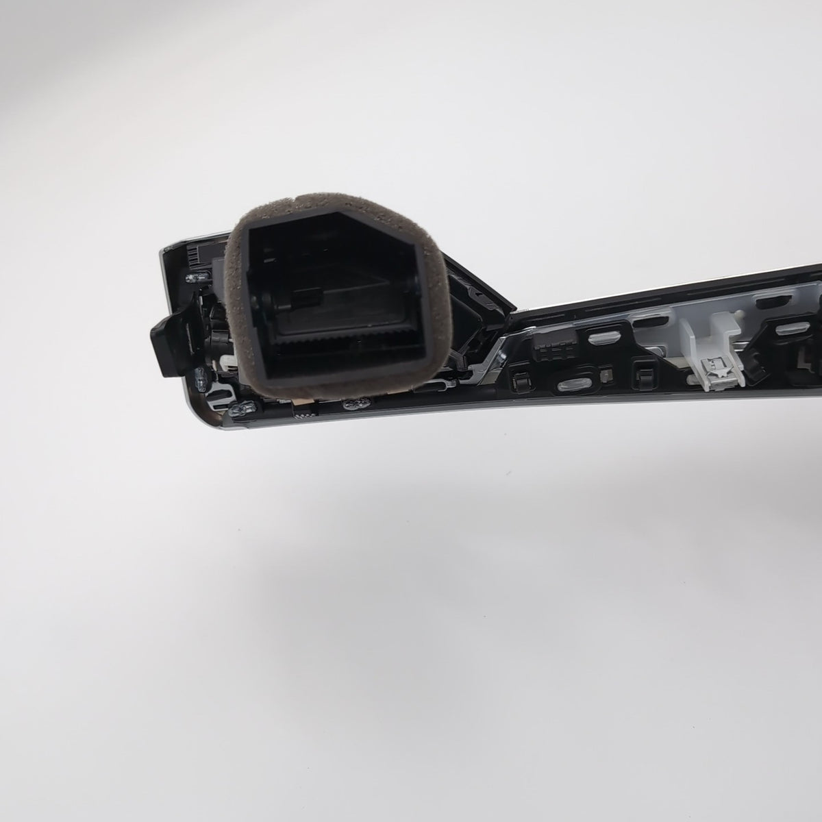 2024 BMW M440 G26 Center Dash Air Vent Aluminum Mesh Trim Panel Assembly 9623087