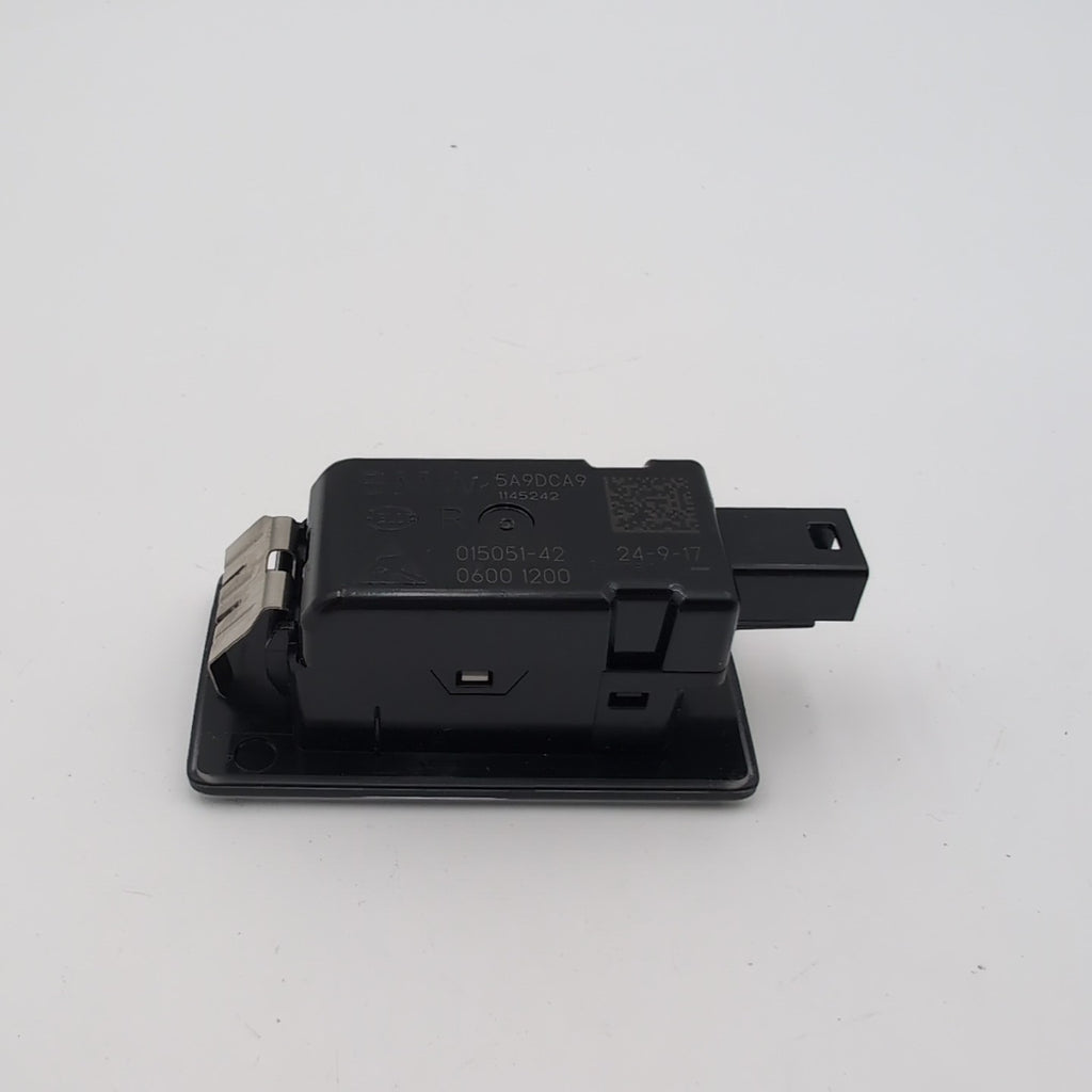 2023 2024 2025 BMW X1 X2 U11 U10 Roof Right Interior Reading Light Lamp 5A9DCA9