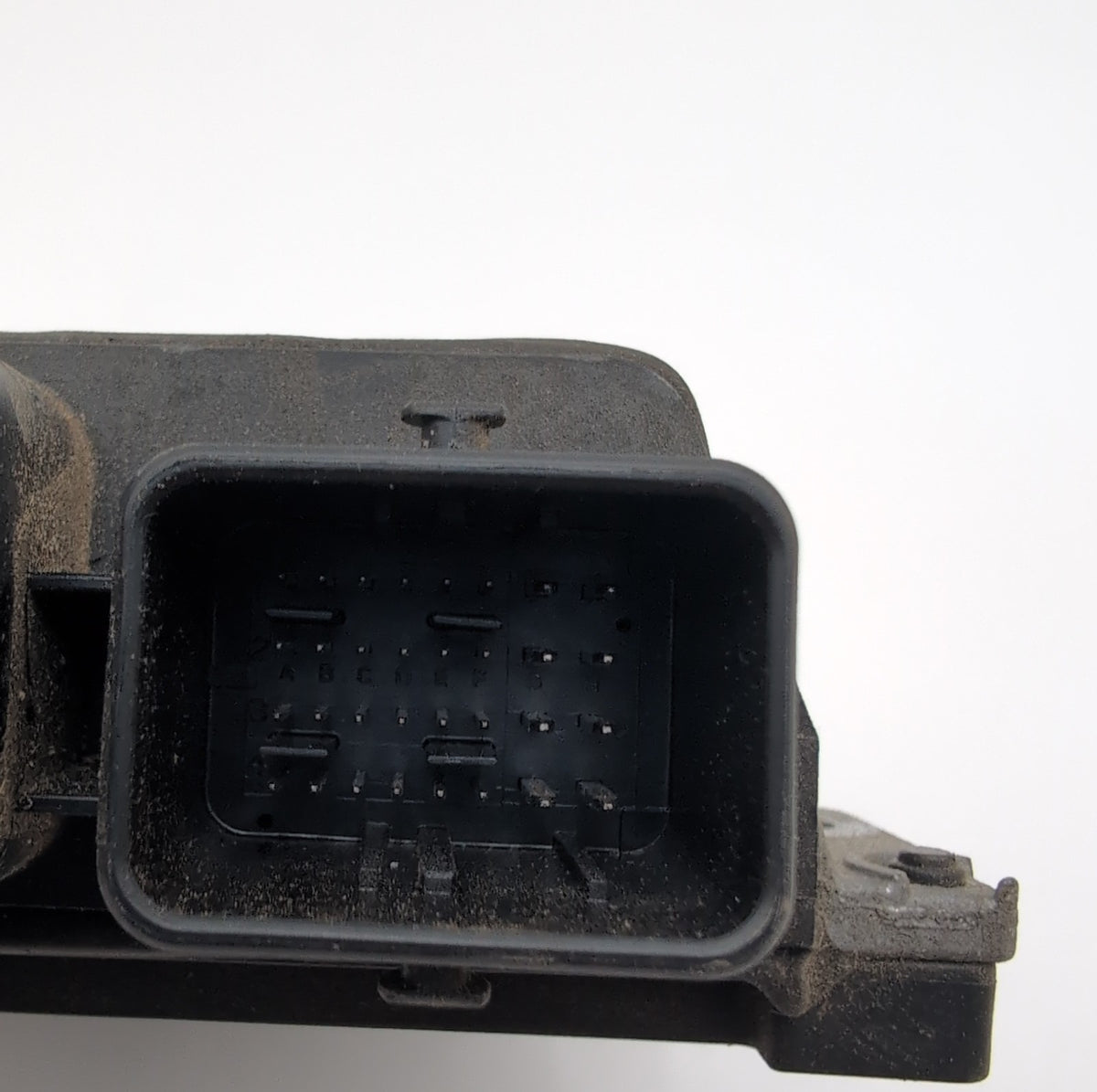 2018 2019 Nissan Pathfinder Engine Computer Control Module NEC035-004