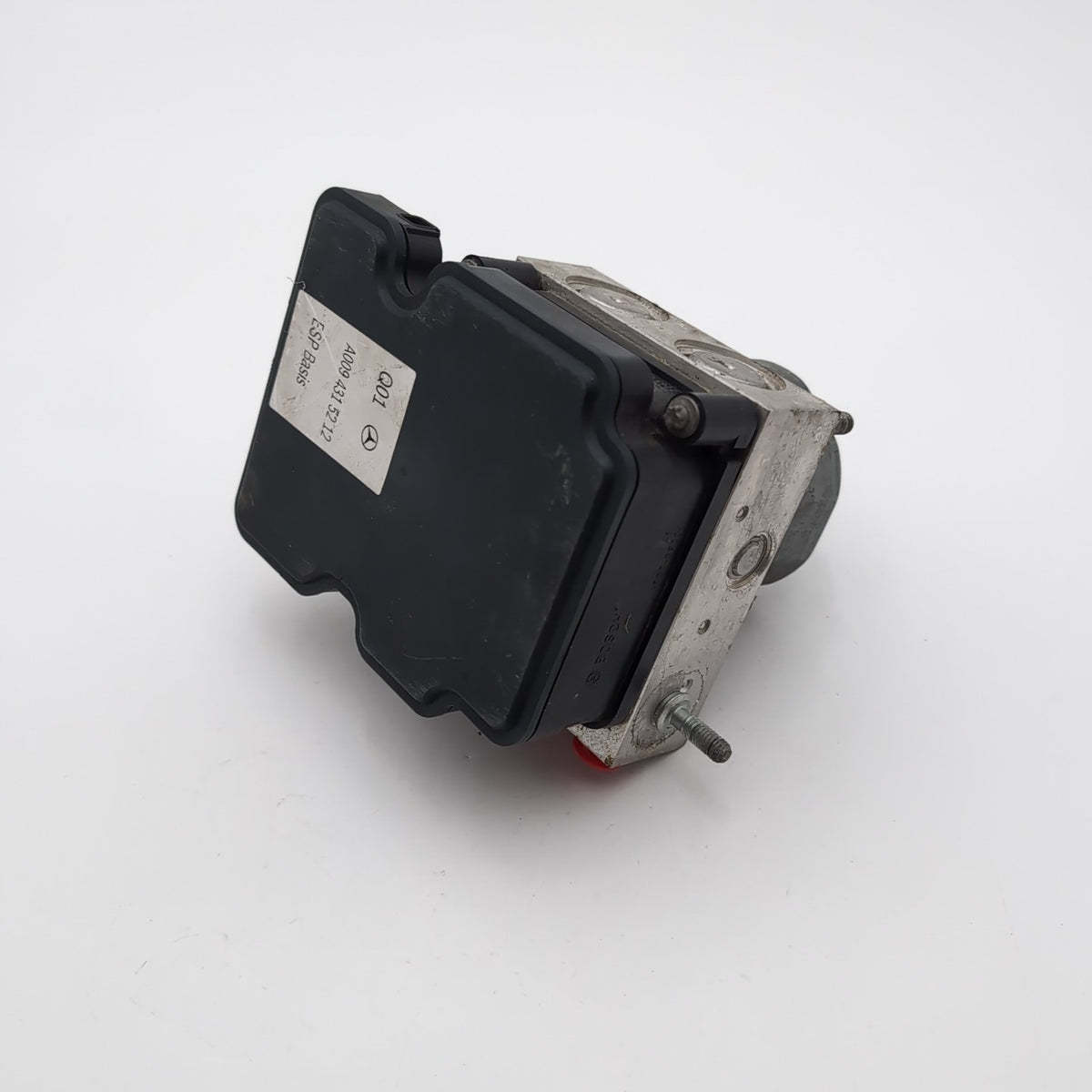 2014 2015 Mercedes CLA250 W117 ABS 2.0L Anti-Lock Brake Pump A0094315212