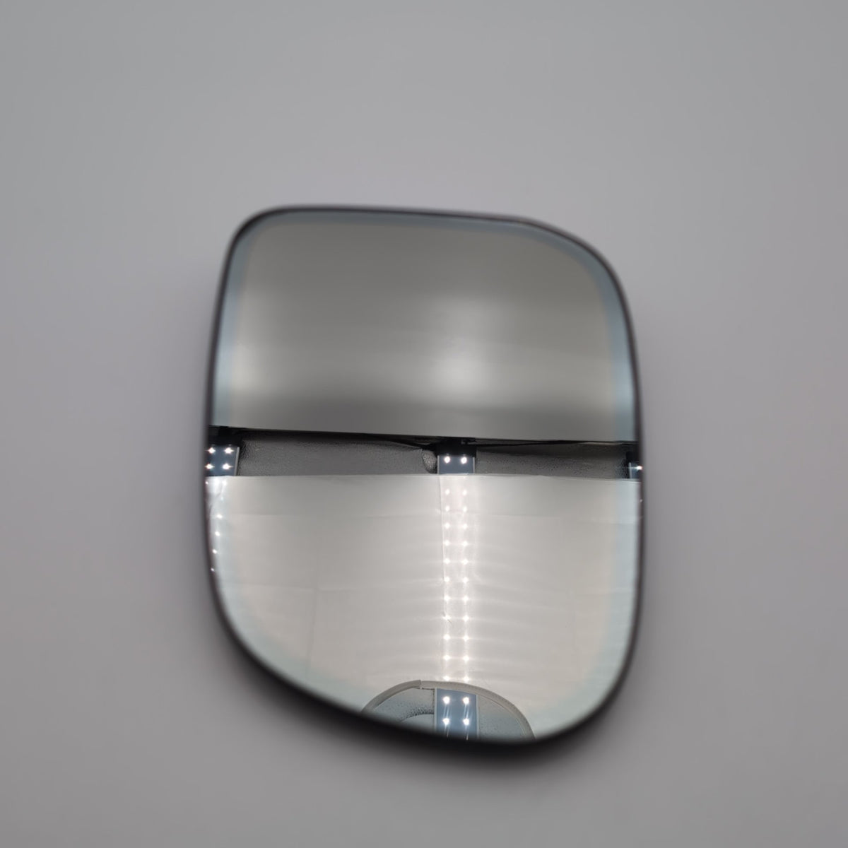 2008 - 2014 Jaguar XF XJ XK Left Side View Mirror Glass Auto Dim w/o Blind Spot