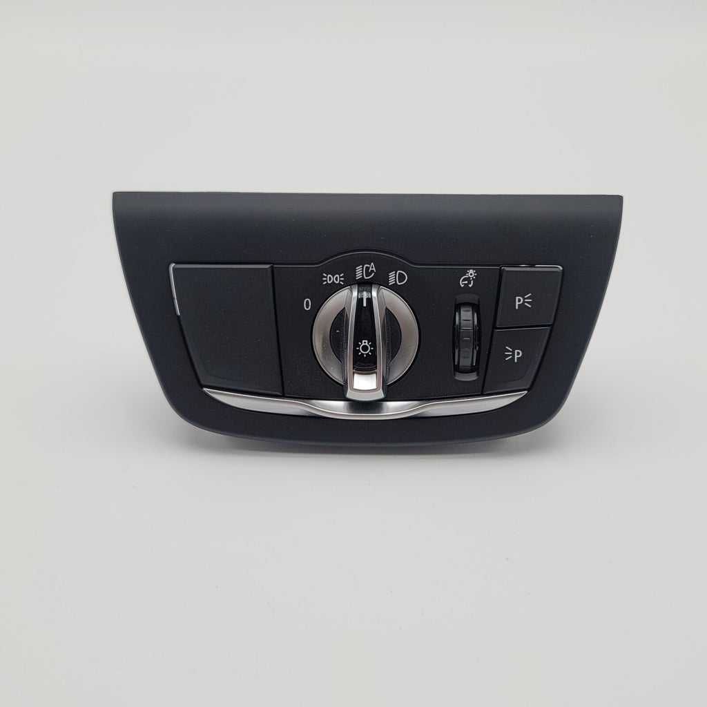 2019 - 2024 BMW G01 G02 F97 F98 X3 X4 Light Control Switch Panel 5A67868