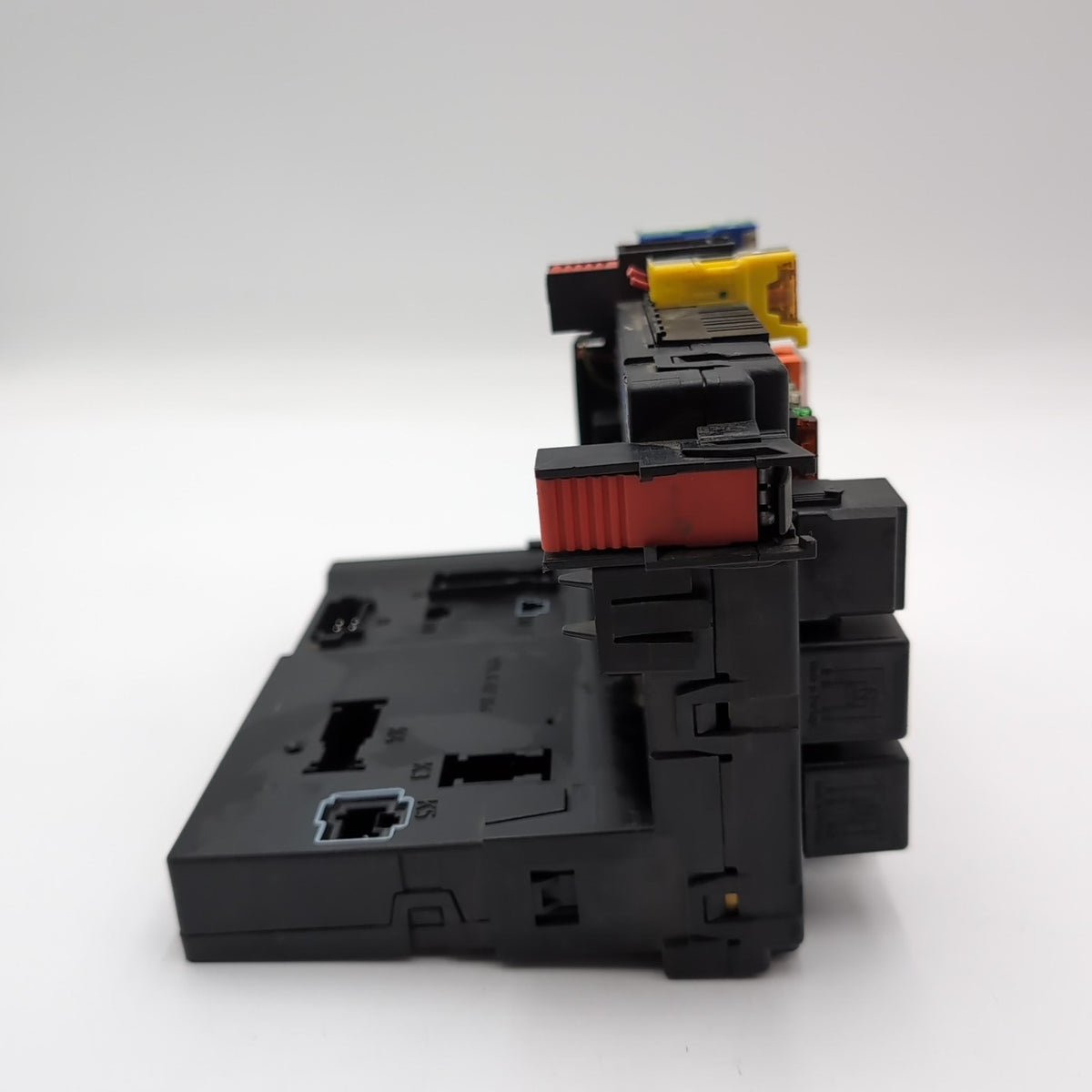 07 2008 2009 Mercedes W216 CL550 S550 S63 Rear Trunk Fuse Box Module 2219004700