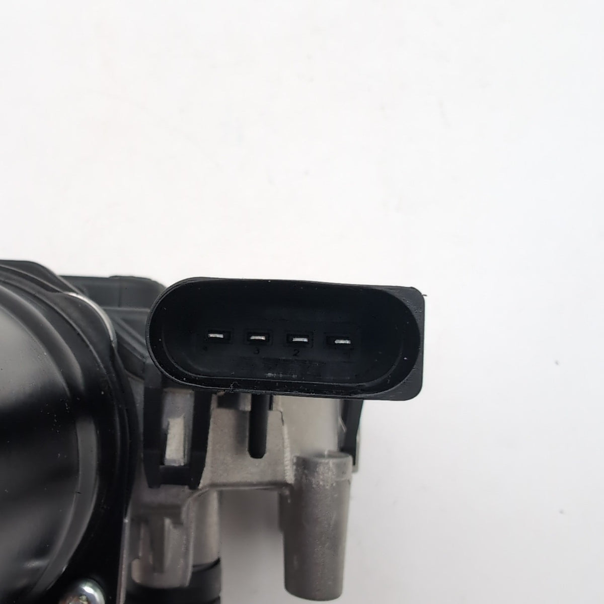 2024 2025 BMW 530i G60 G61 5 Series Front Wiper Motor OEM 5B33E41 5B33F59