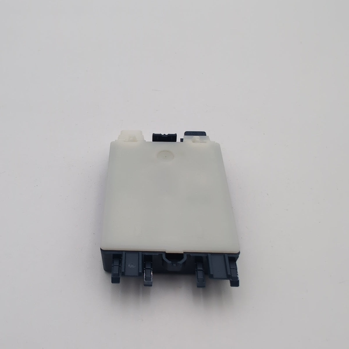 2025 2026 BMW X3 G45 LIN Hub 2 LED Interior Light Control Module 5B610A1
