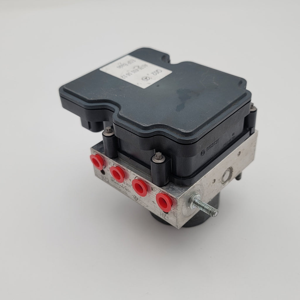 2014 2015 Mercedes-Benz GLA45 ABS Pump Control Unit OEM A1764311612