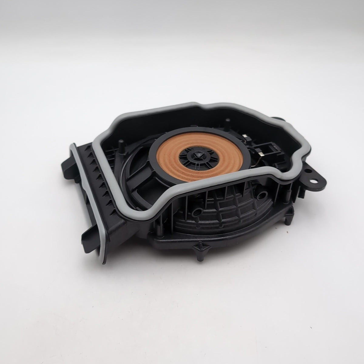 2024 2025 2026 BMW 530i 540i G60 Left Subwoofer Speaker 5AFAF87