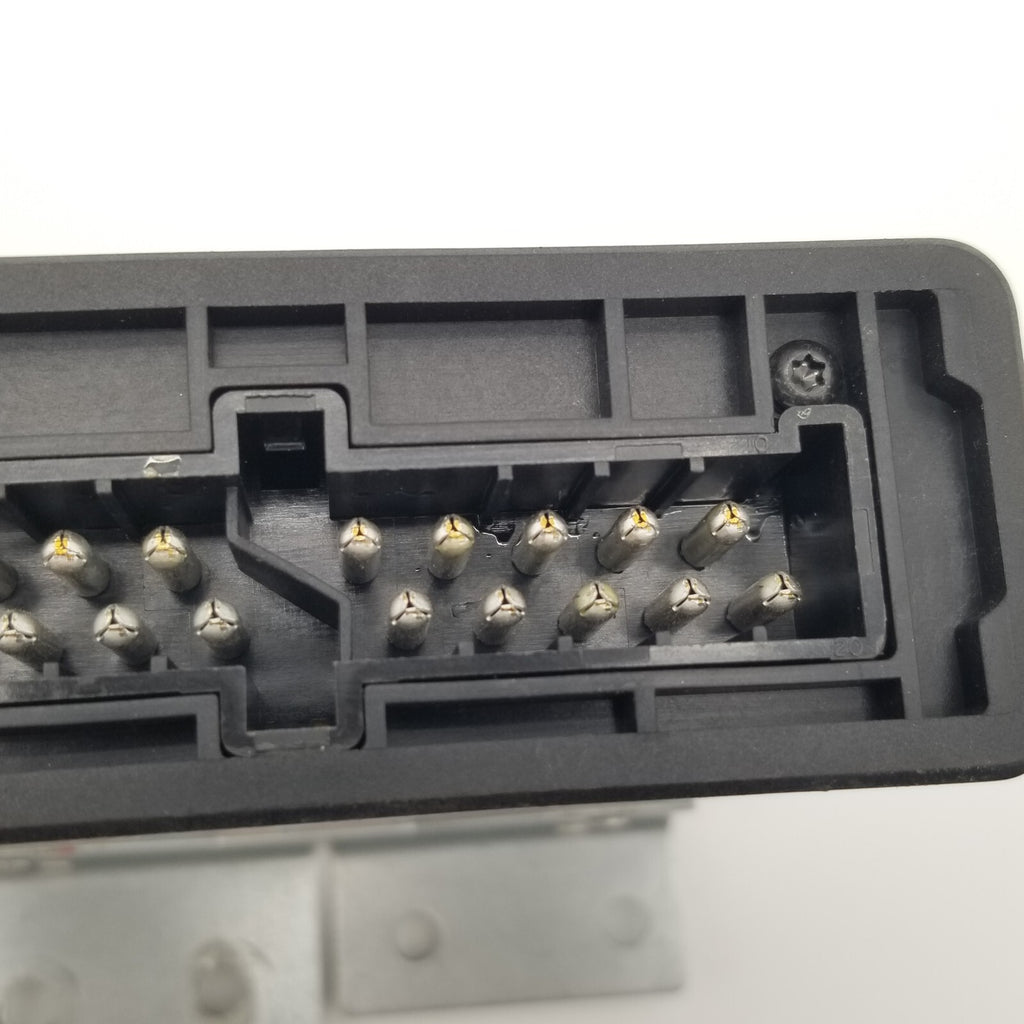 1995 1996 1997 Jaguar XJ6 Vanden Plas X300 Cruise Control Module LNA1940AC OEM