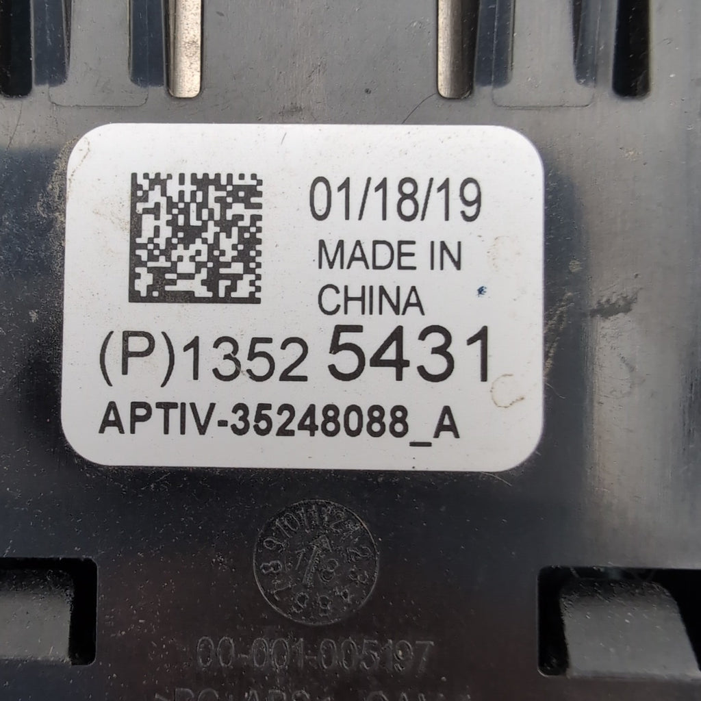 2020- 2023 Chevrolet GMC Center Console Auxiliary USB SD Card Hub 13525431