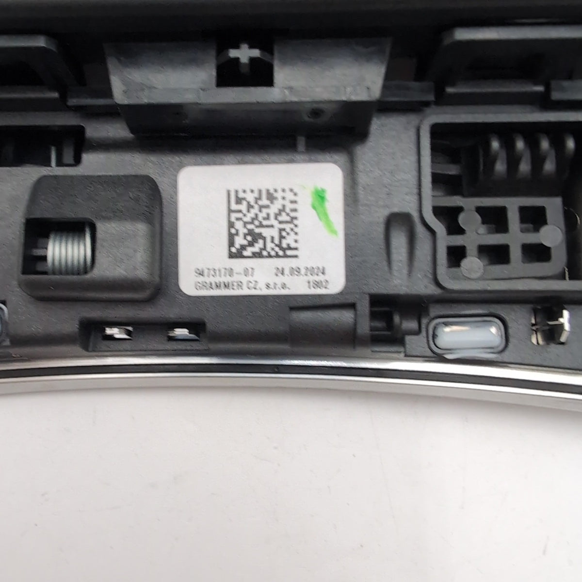 2023 - 2025 BMW X1 U11 Center Console Gear Lever Shifter Panel 9473170 5A8CC87