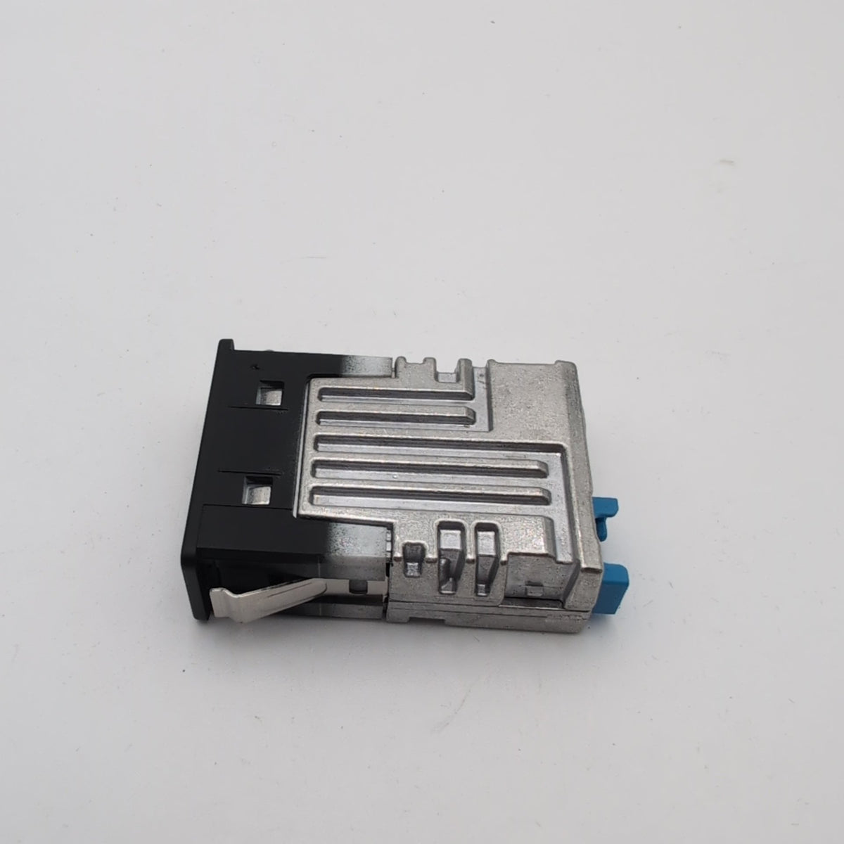 2019 - 2024 BMW G20 G26 F46 G30 G12 M3 M4 X1 X3 X4 Dual USB Port Socket 8711938