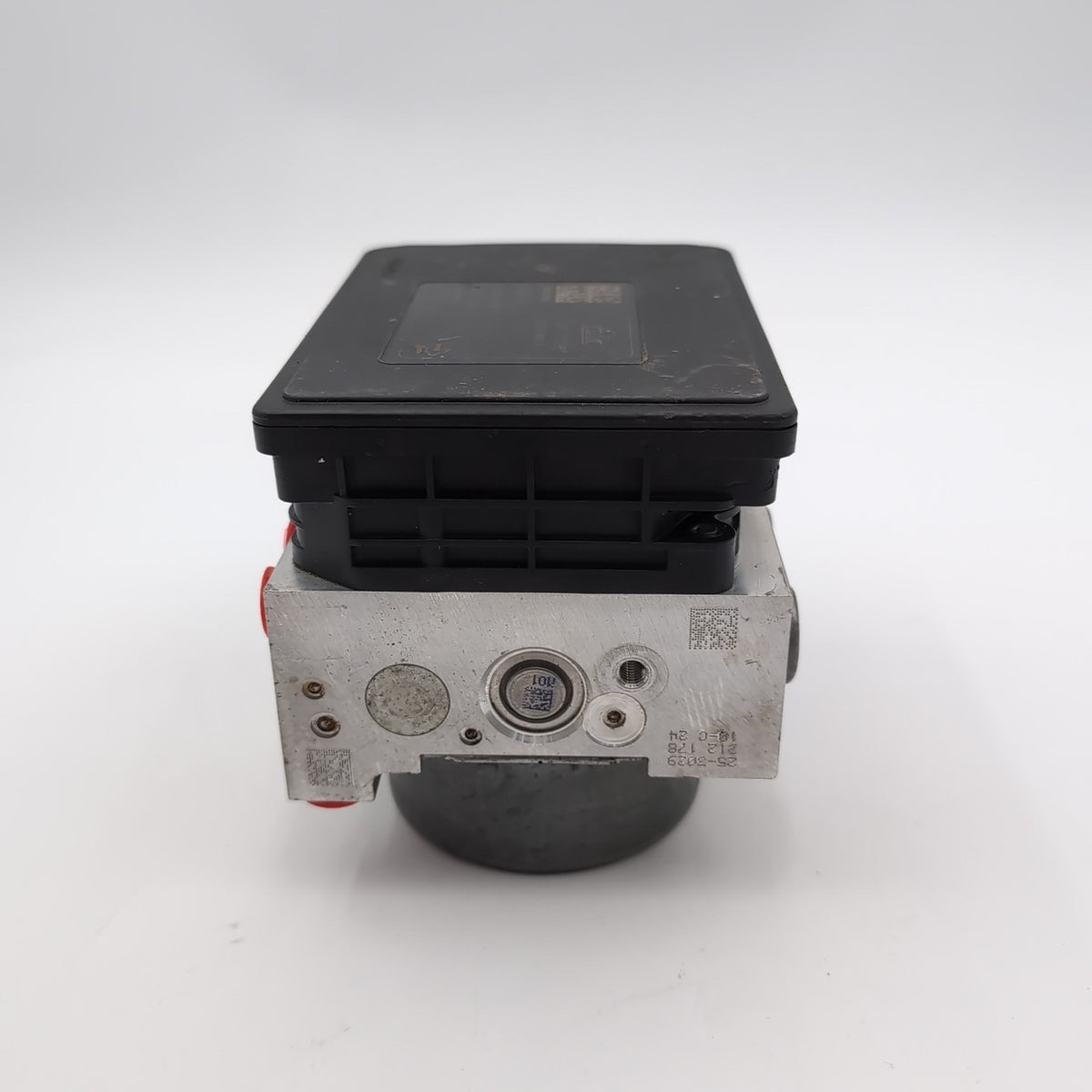 2018 2019 Chevrolet Equinox ABS Anti Lock Brake Pump Control Unit 84560131