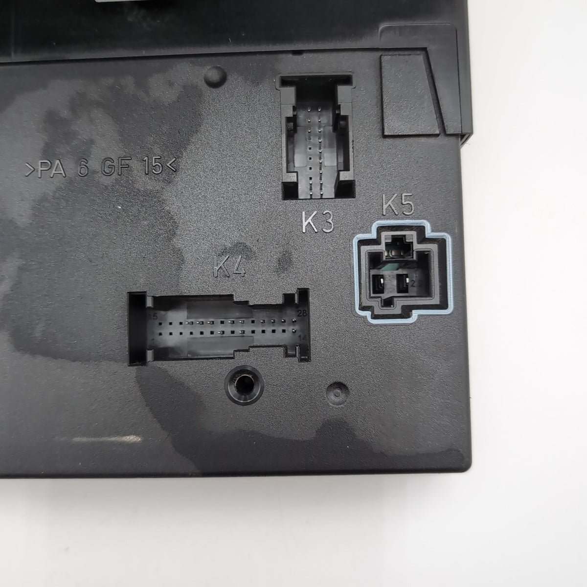 07 2008 2009 Mercedes W216 CL550 S550 S63 Rear Trunk Fuse Box Module 2219004700