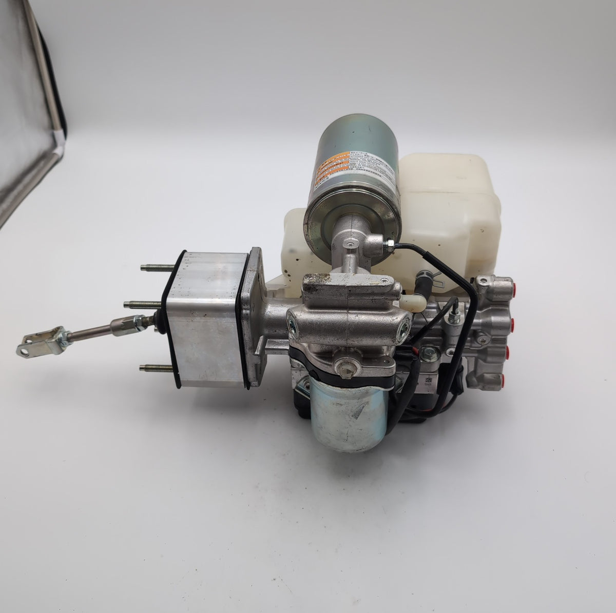 2021 Nissan NV2500 5.6L Brake Booster Master Cylinder ABS Brake Pump OEM
