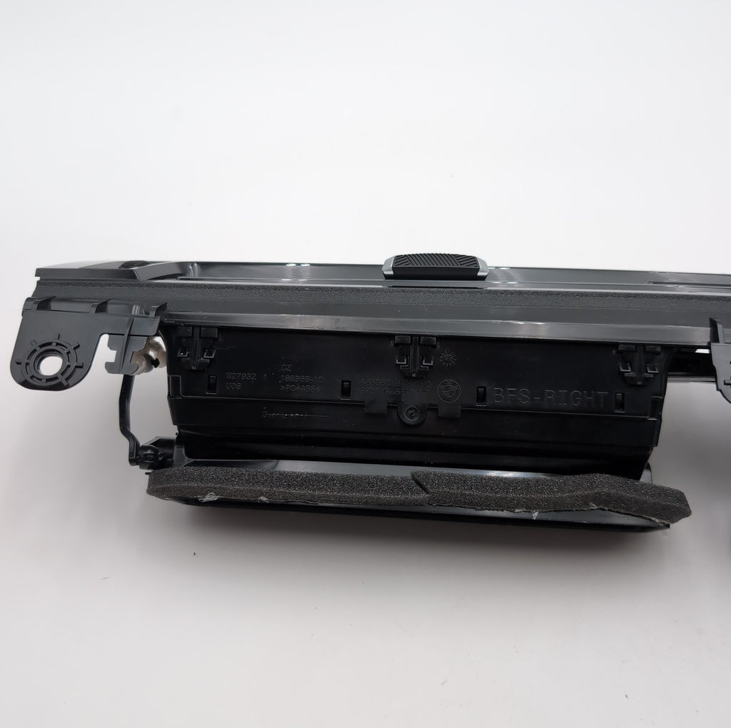2023 2024 2025 BMW X2 U10 X1 U11 Center Dash Fresh Air Vent Grille 9483383 OEM