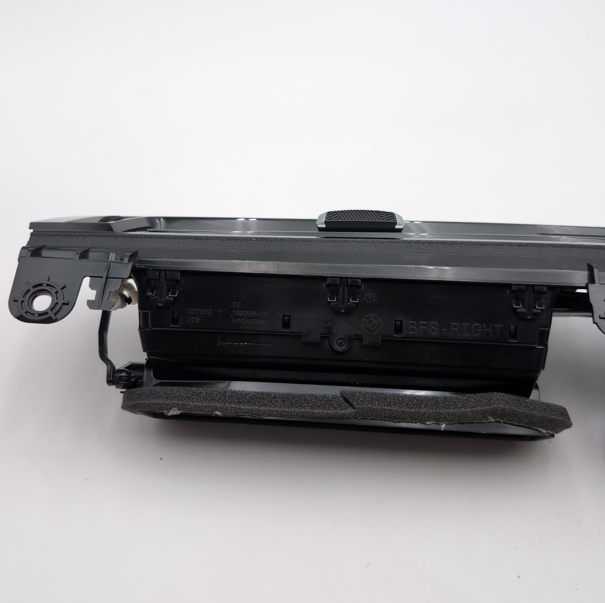 2023 2024 2025 BMW X2 U10 X1 U11 Center Dash Fresh Air Vent Grille 9483383 OEM