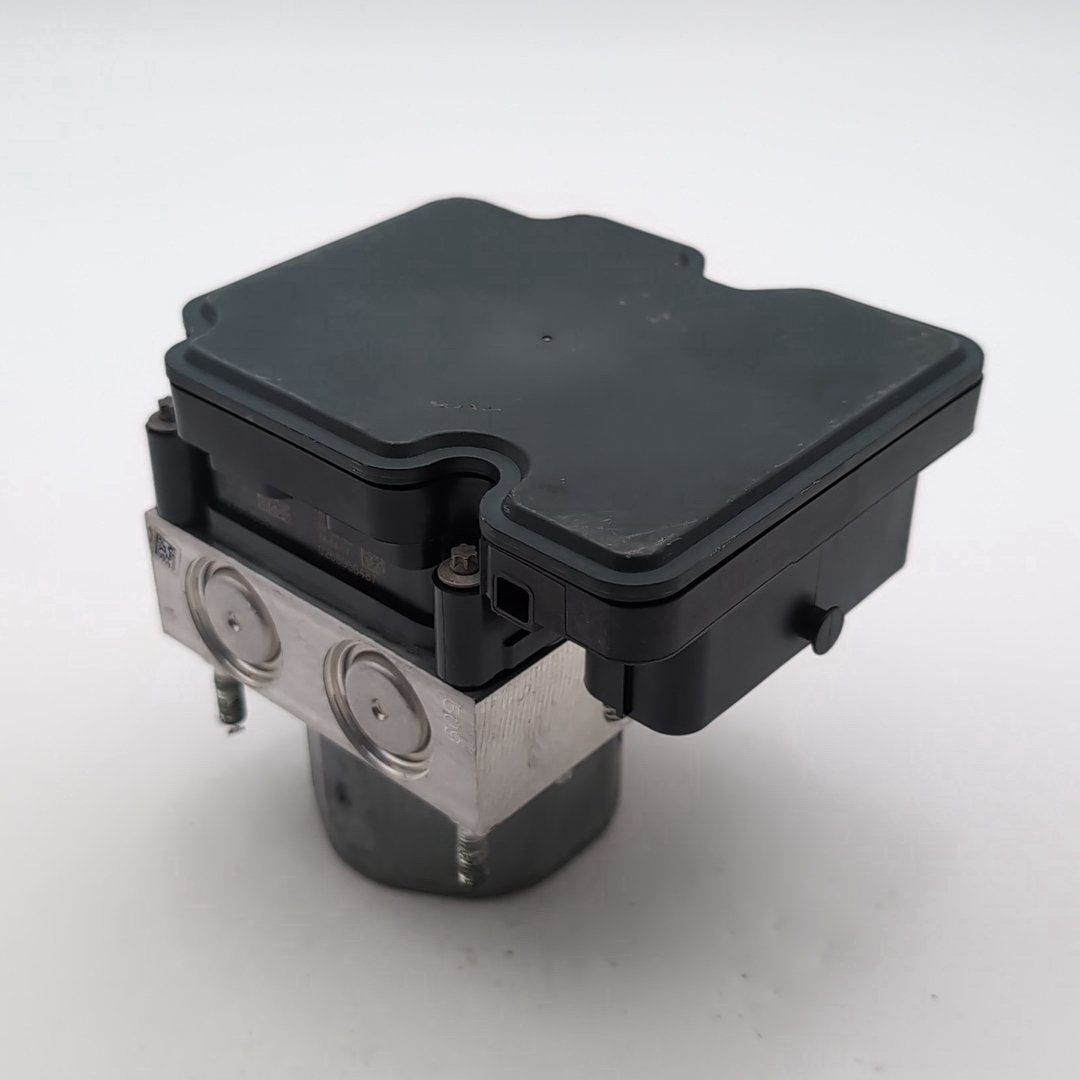 2018 Nissan Rogue 2.5L ABS Anti Lock Brake Pump Control Unit 476605HR1A