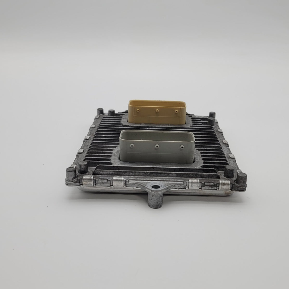 2018 2019 Chrysler Pacifica 3.6L Engine Computer Control Module ECM 68330910AA