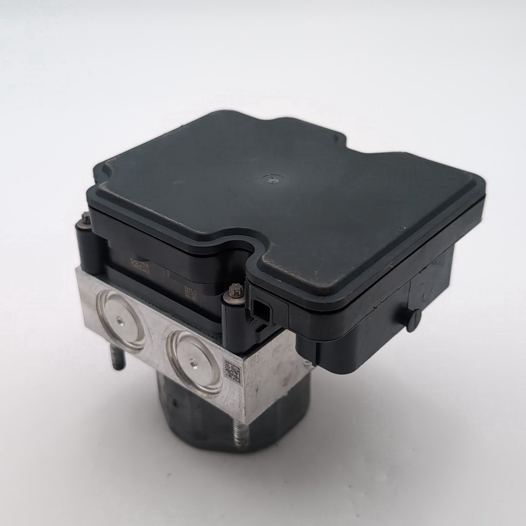 2021 2022 2023 Nissan Kicks 1.6L ABS Anti Lock Brake Pump Control 476605R00A