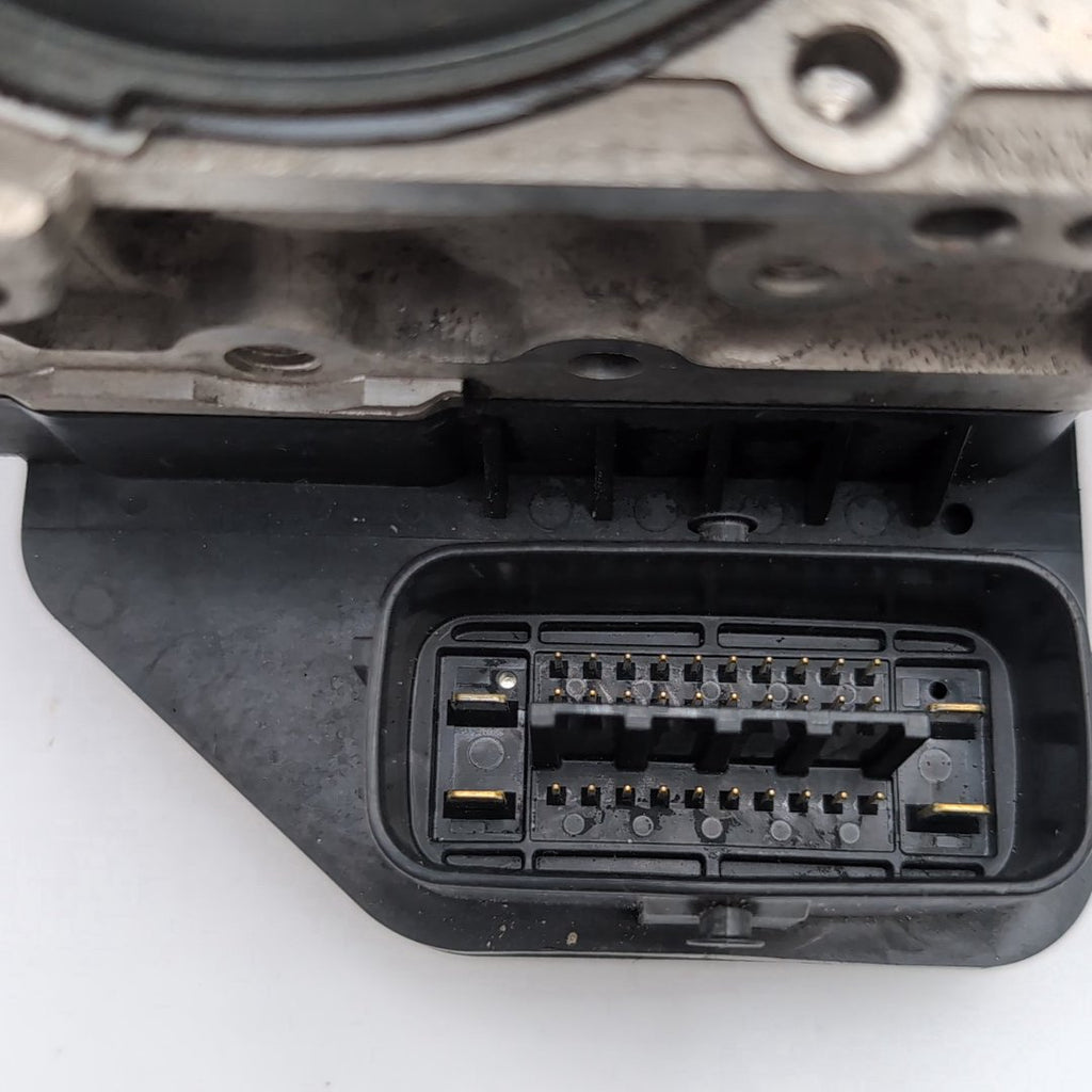 2013 2014 Nissan Pathfinder 3.5L ABS Anti Lock Brake Pump 476603KD0B