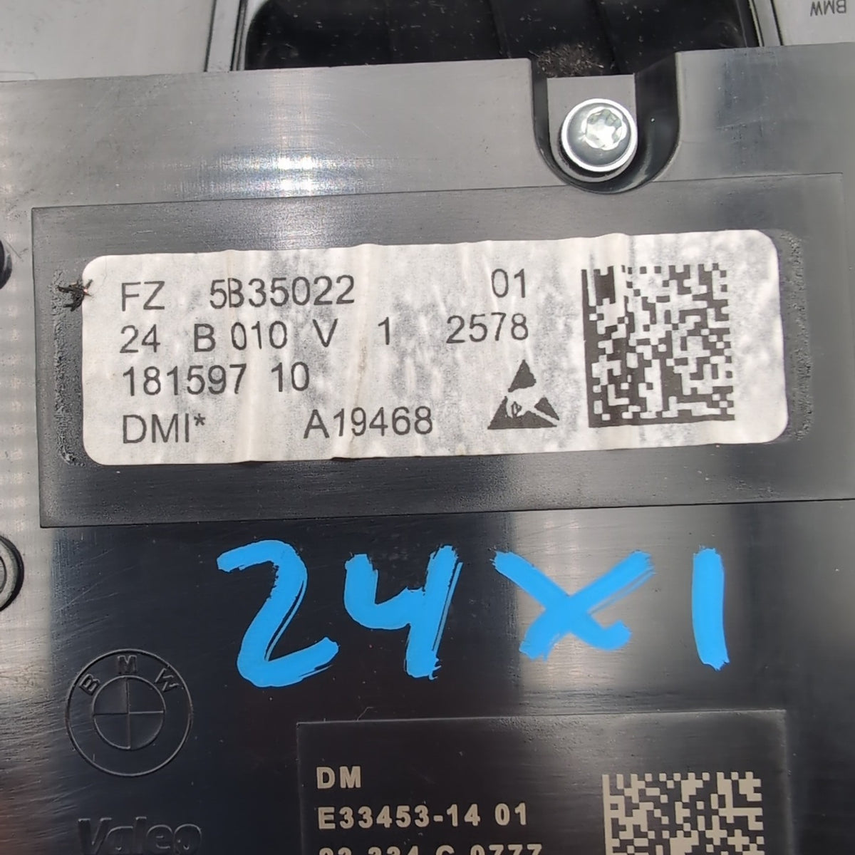 2023 2024 2025 BMW X1 U11 INTERIOR UPPER DOME ROOF LIGHT OEM 5B35022 Camera