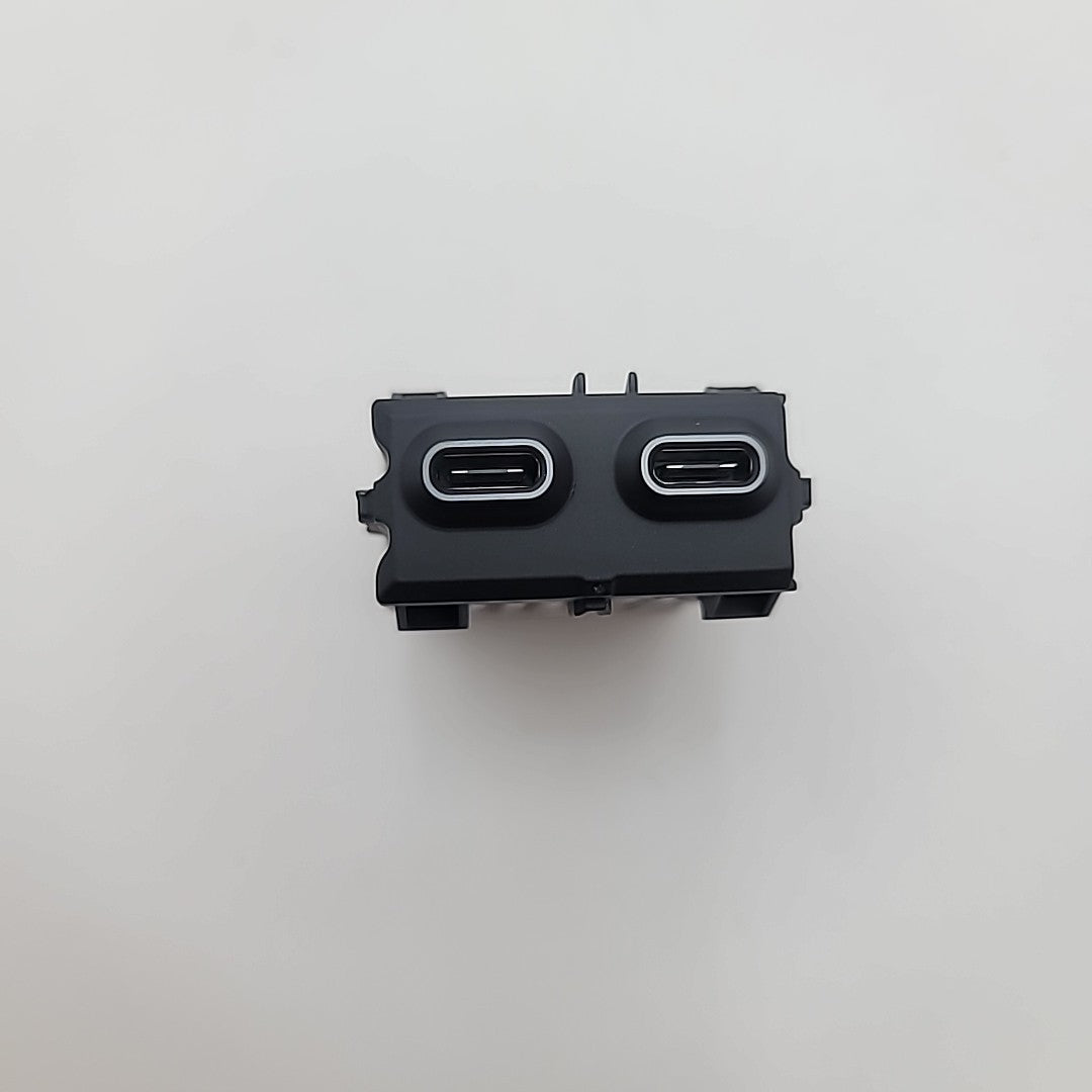 2025 2026 BMW 540i 530i 550e i5 M5 X3 G45 Dual Socket USB Port 5B51C73
