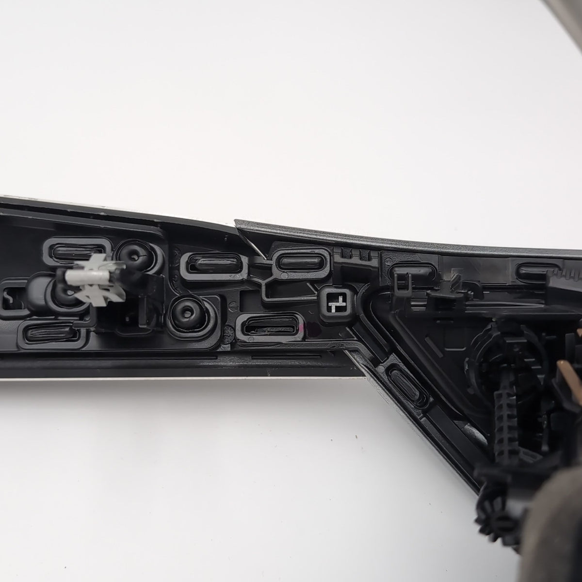 2025 2026 BMW G42 G20 G22 Center Dash Air Vent Assembly Trim Aluminum Rhombicle