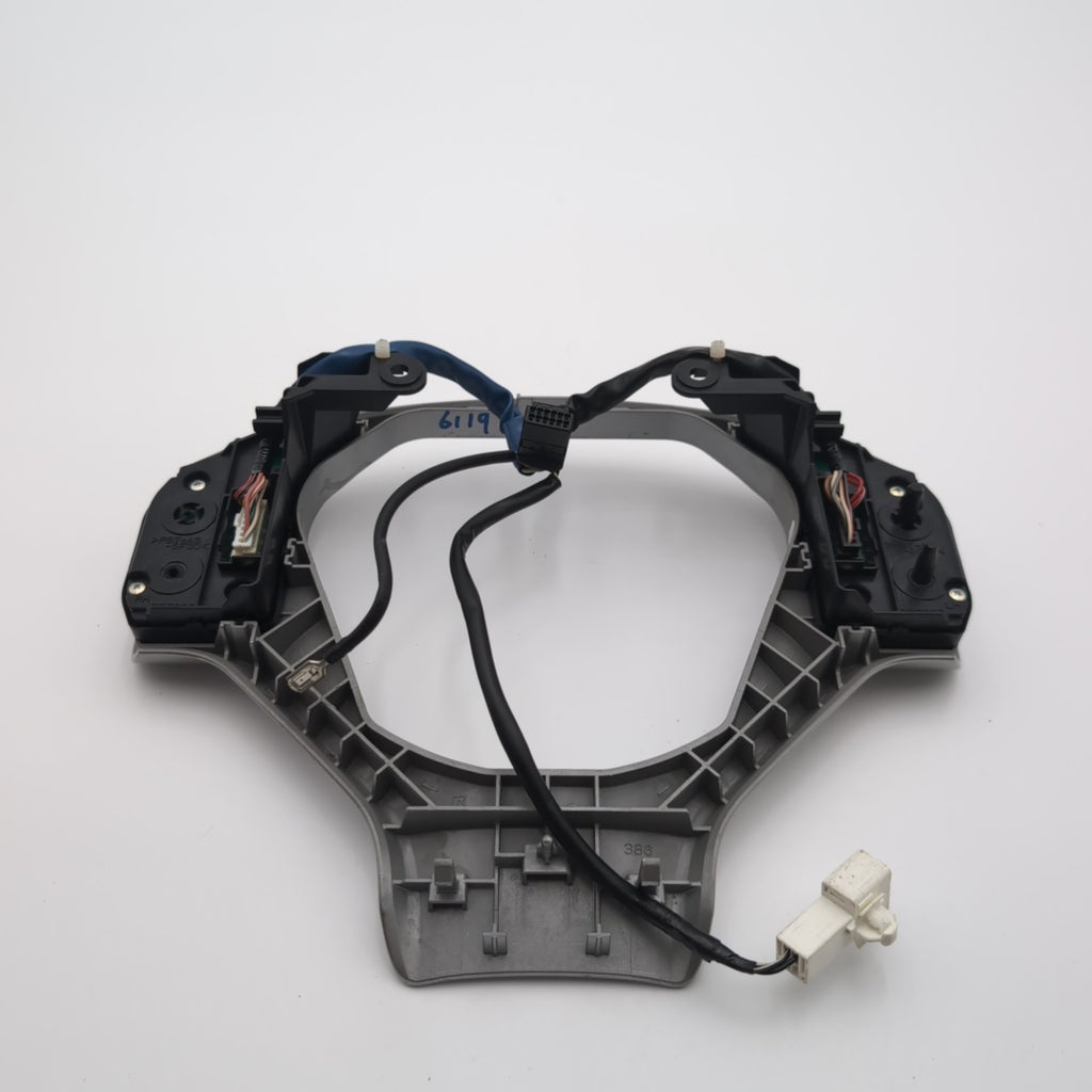 2011 2012 2013 Lexus CT200h Steering Wheel Radio Phone Audio Control Switch Trim