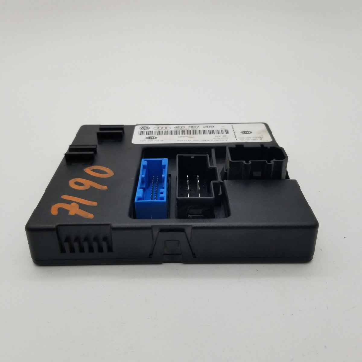 2002- 2009 Fits Audi A8 Multifunction Central Power Control Module 4E0907289