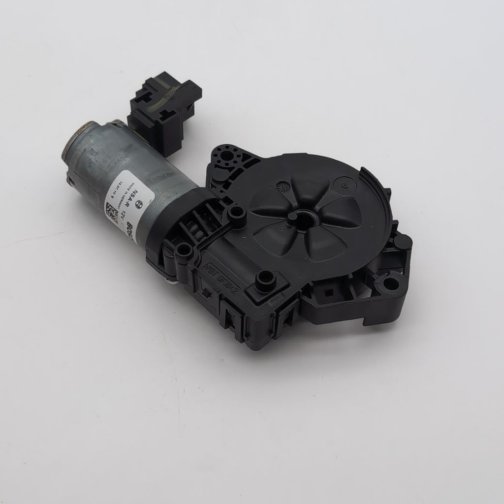 2014 2015 Mercedes S550 Bosch Rear Sun Roof Shade Motor OEM 0390200101