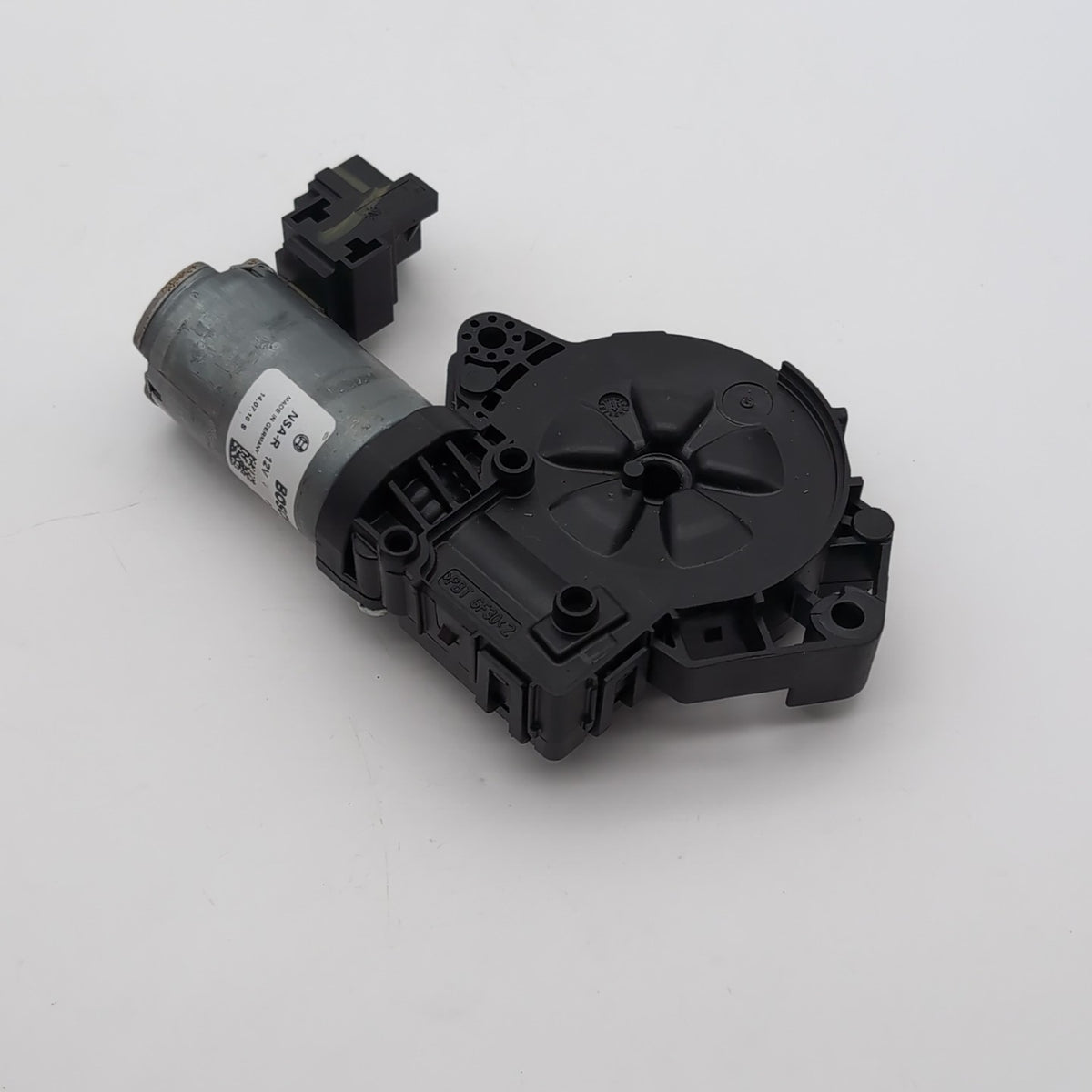 2014 2015 Mercedes S550 Bosch Rear Sun Roof Shade Motor OEM 0390200101