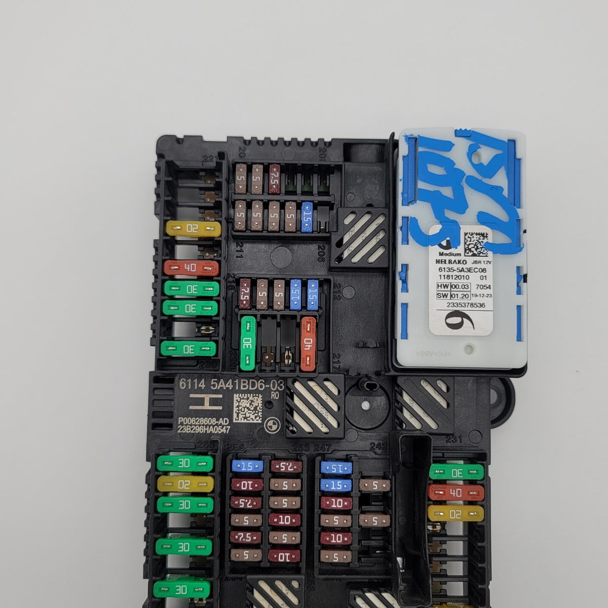 2024 2025 2026 BMW XM X5 X7 Rear Power Distribution Fuse Box 5A41BD6